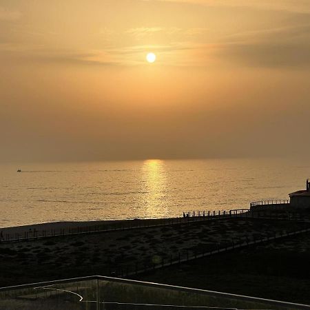Povoa De Varzim-Sleeps4-Beachfront-Ac-Parking Exterior foto